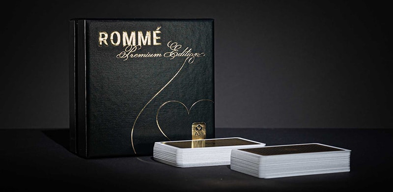 Das beliebte Spiel Rommé gibt es jetzt als Premium Edition – funkelnd und edel.